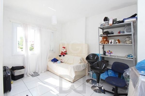 Casa em Porto Alegre, no bairro Aberta dos Morros, com 3 dormitório(s), e 3 banheiros, à venda. — foto 30