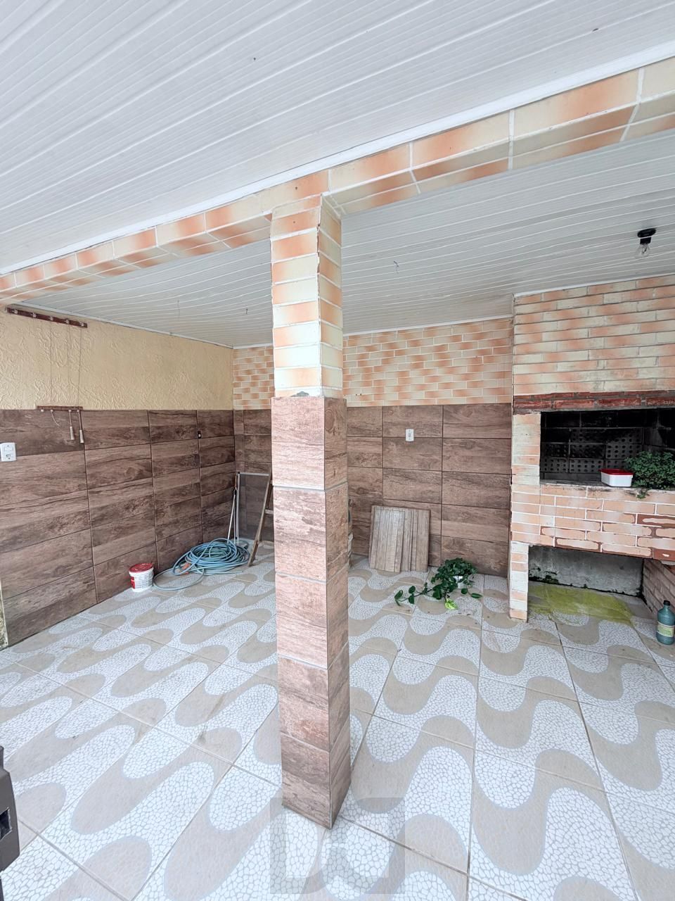 Excelente casa térrea com pátio e salão de festas, em localização privilegiada! — foto 12