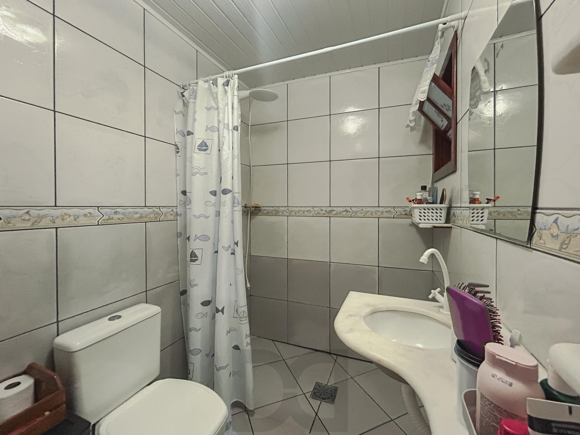 Casa com piscina e com 4 dormitorios no bairro Restinga — foto 16