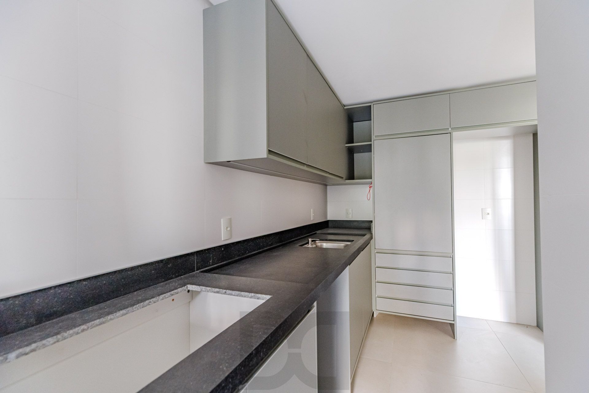 Apartamento - 3 dormitórios, sendo 3 suites, 4 vagas - Vila Assunção — foto 16