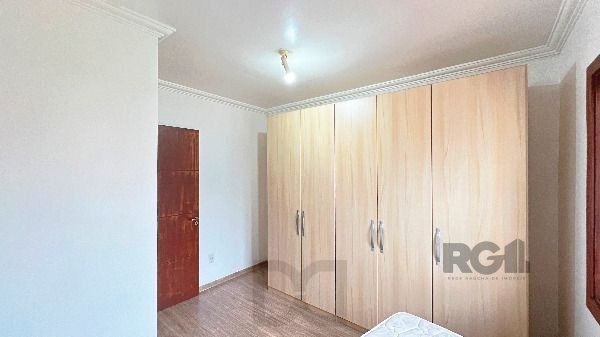 Casa em Porto Alegre, no bairro Hípica, com 3 dormitório(s), e 3 banheiros, à venda. — foto 29