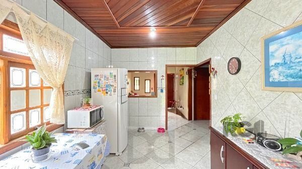Casa em Porto Alegre, no bairro Lageado, com 3 dormitório(s), e 3 banheiros, à venda. — foto 11