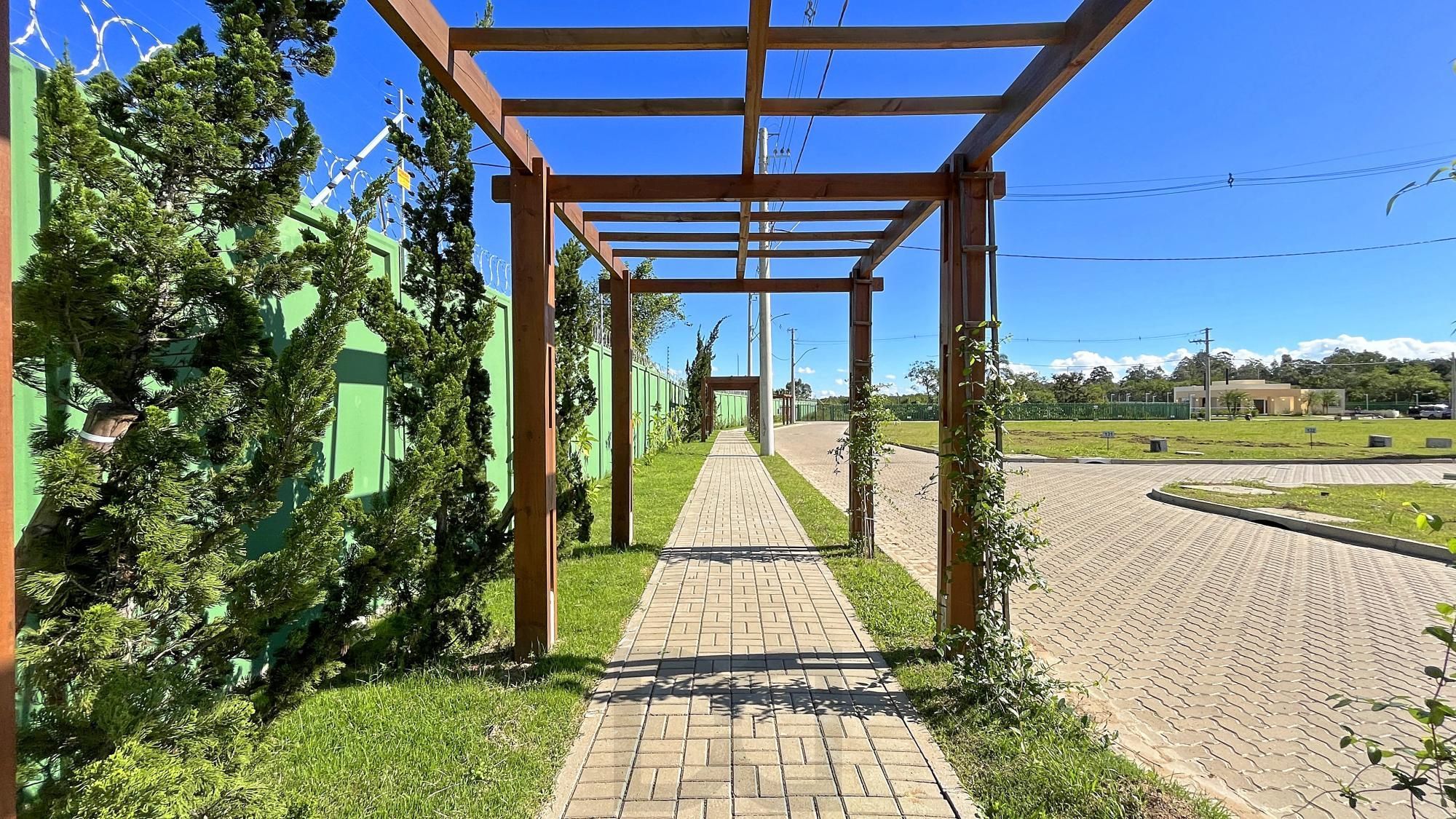 Sobrado novo 3 suítes patio amplo em condomínio com infraestrutura completa no bairro Hípica! — foto 58