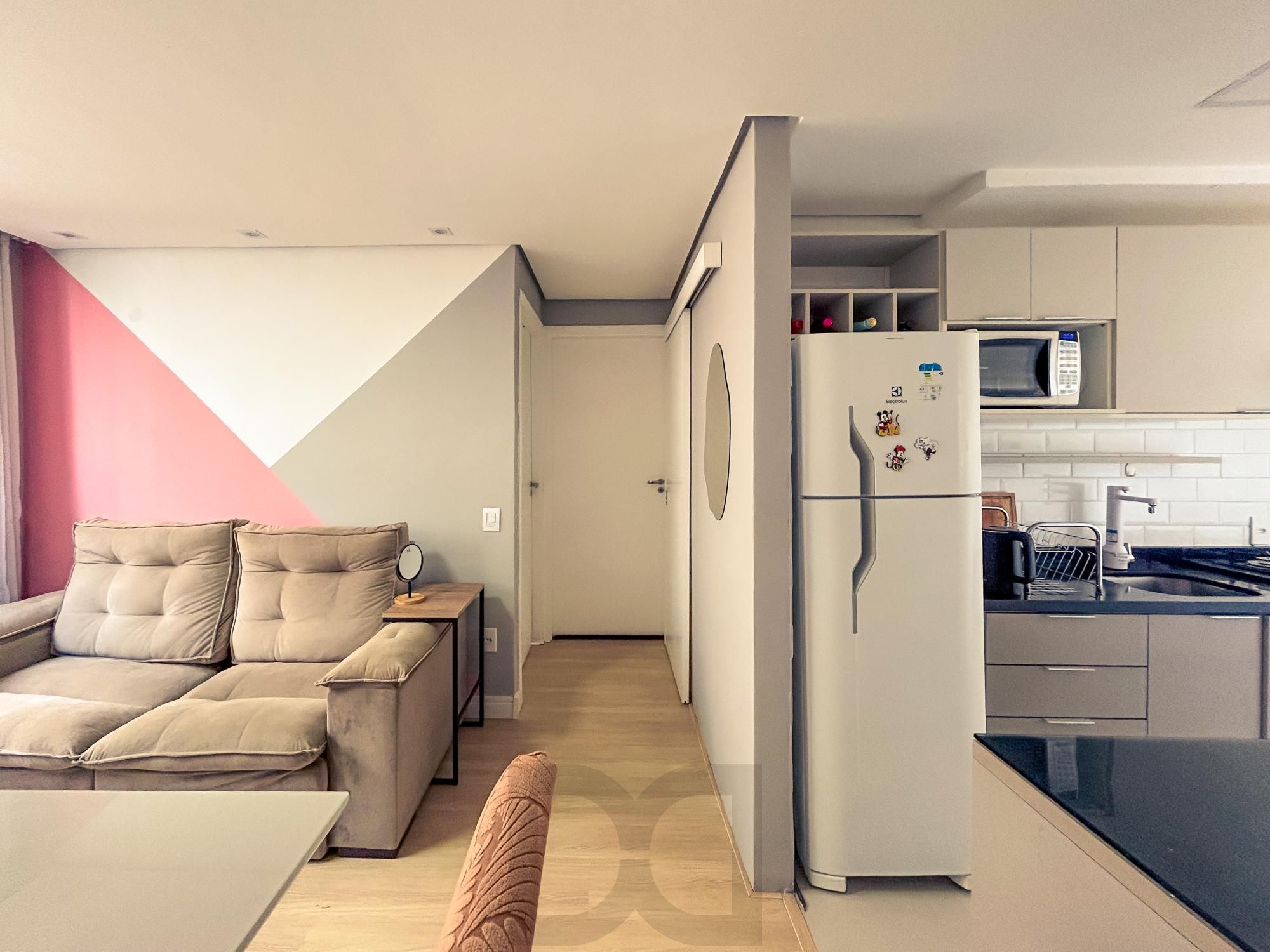 Lindo Apê de 2 Quartos Reformado e Mobiliado – Pronto para Morar! — foto 9