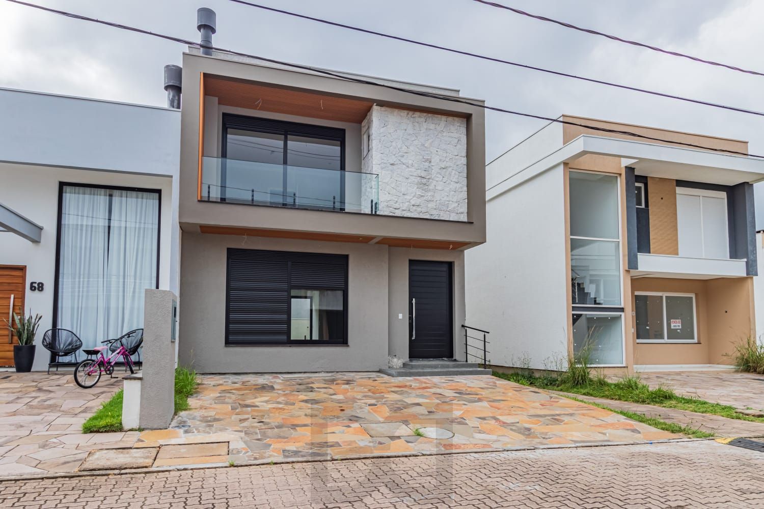 Sobrado Condominio Amalffi com 03 suites - 180m² zona Sul de Porto Alegre — foto 1
