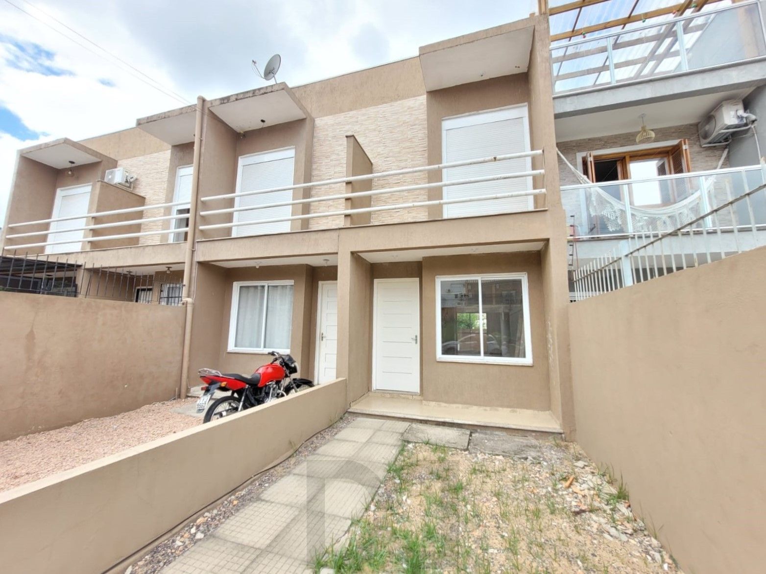Casa 2 dormitórios, sendo 1 suíte/Hípica Boulevard — foto 1