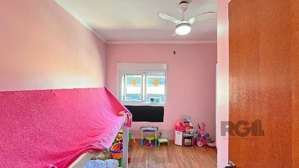 Casa em Porto Alegre, no bairro Guarujá, com 3 dormitório(s), e 3 banheiros, à venda. — foto 24