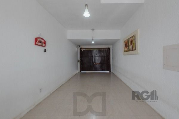 Casa em Porto Alegre, no bairro Aberta dos Morros, com 4 dormitório(s), e 4 banheiros, à venda. — foto 27