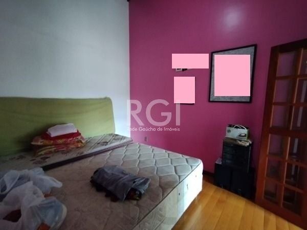 Casa em Porto Alegre, no bairro Hípica, com 3 dormitório(s), e 3 banheiros, à venda. — foto 14