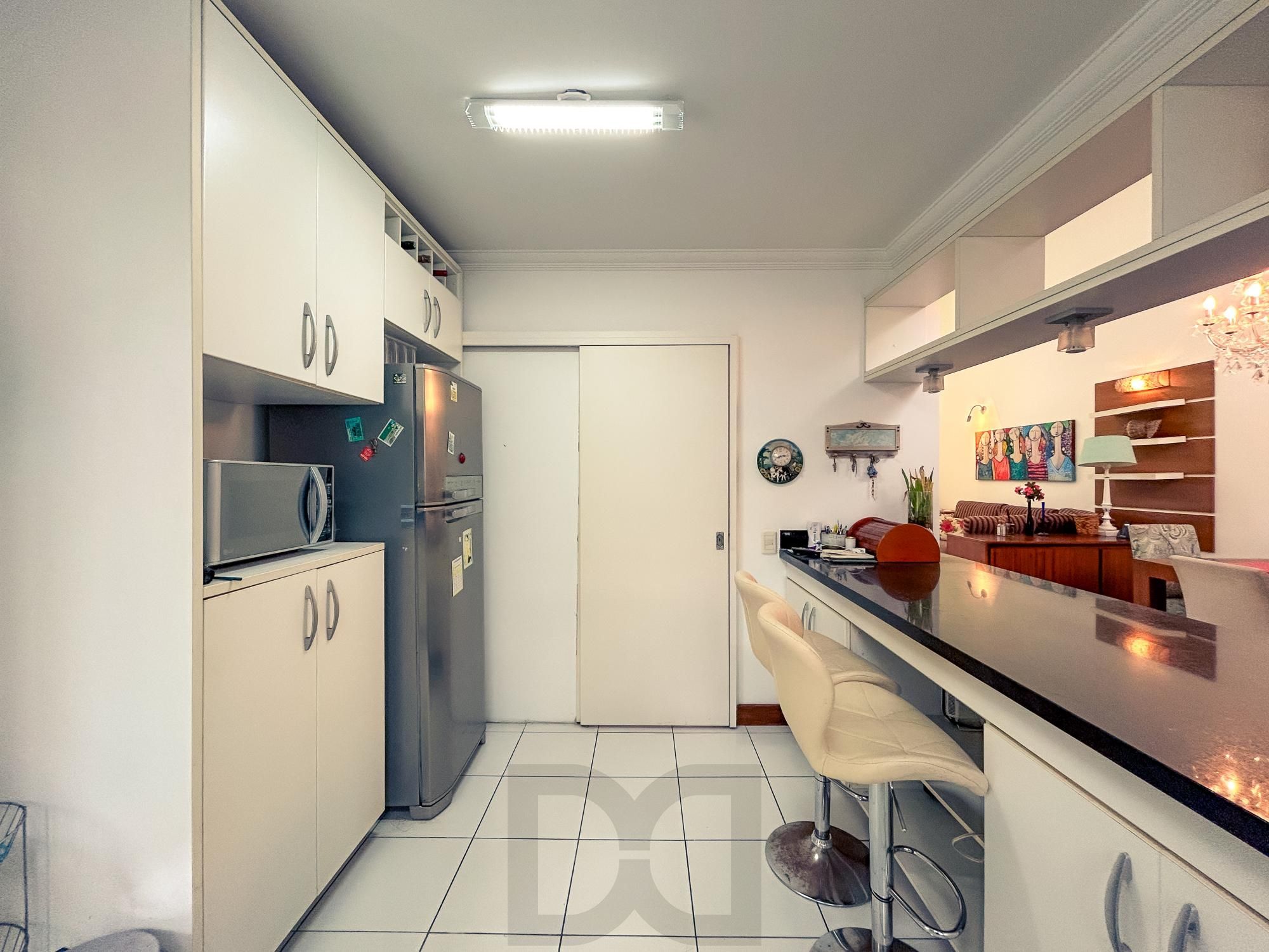 Casa em Porto Alegre, no bairro Espírito Santo, com 3 dormitório(s), e 3 banheiros, à venda. — foto 12