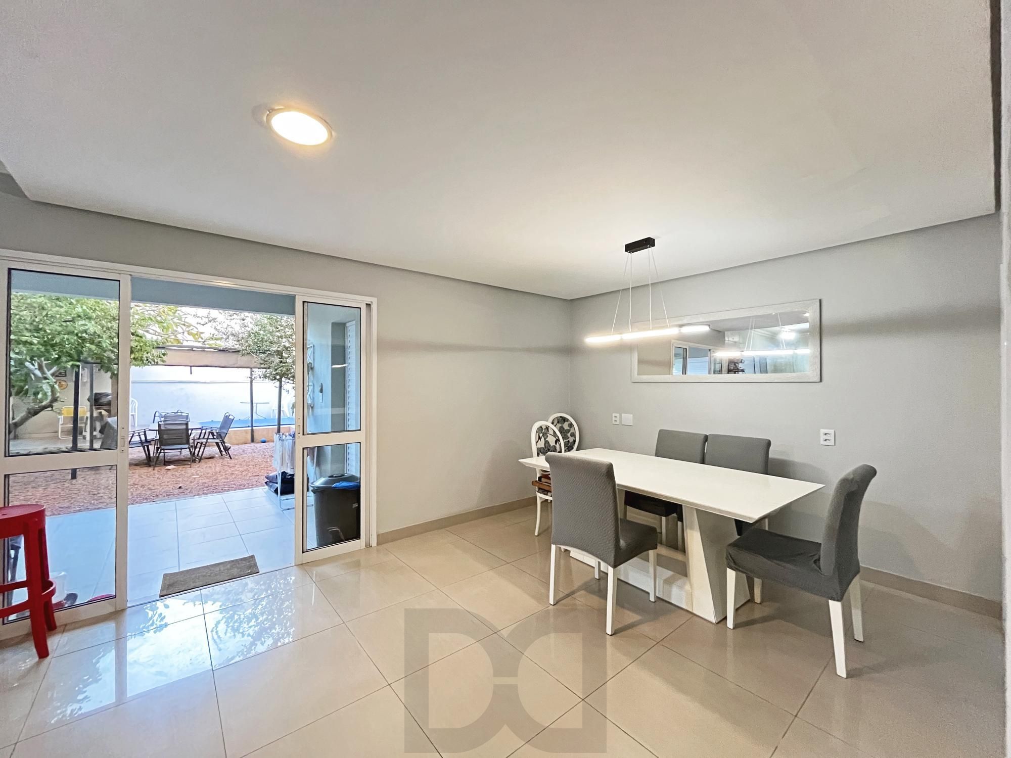 Casa para Venda - 270m², 3 dormitórios, sendo 1 suites, 2 vagas - Guarujá — foto 20