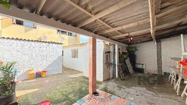 Predio em Porto Alegre, no bairro Hípica, e 0 banheiros, à venda. — foto 13