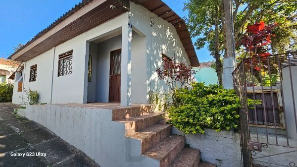 Casa em Porto Alegre, no bairro Tristeza, com 3 dormitório(s), e 3 banheiros, à venda. — foto 13