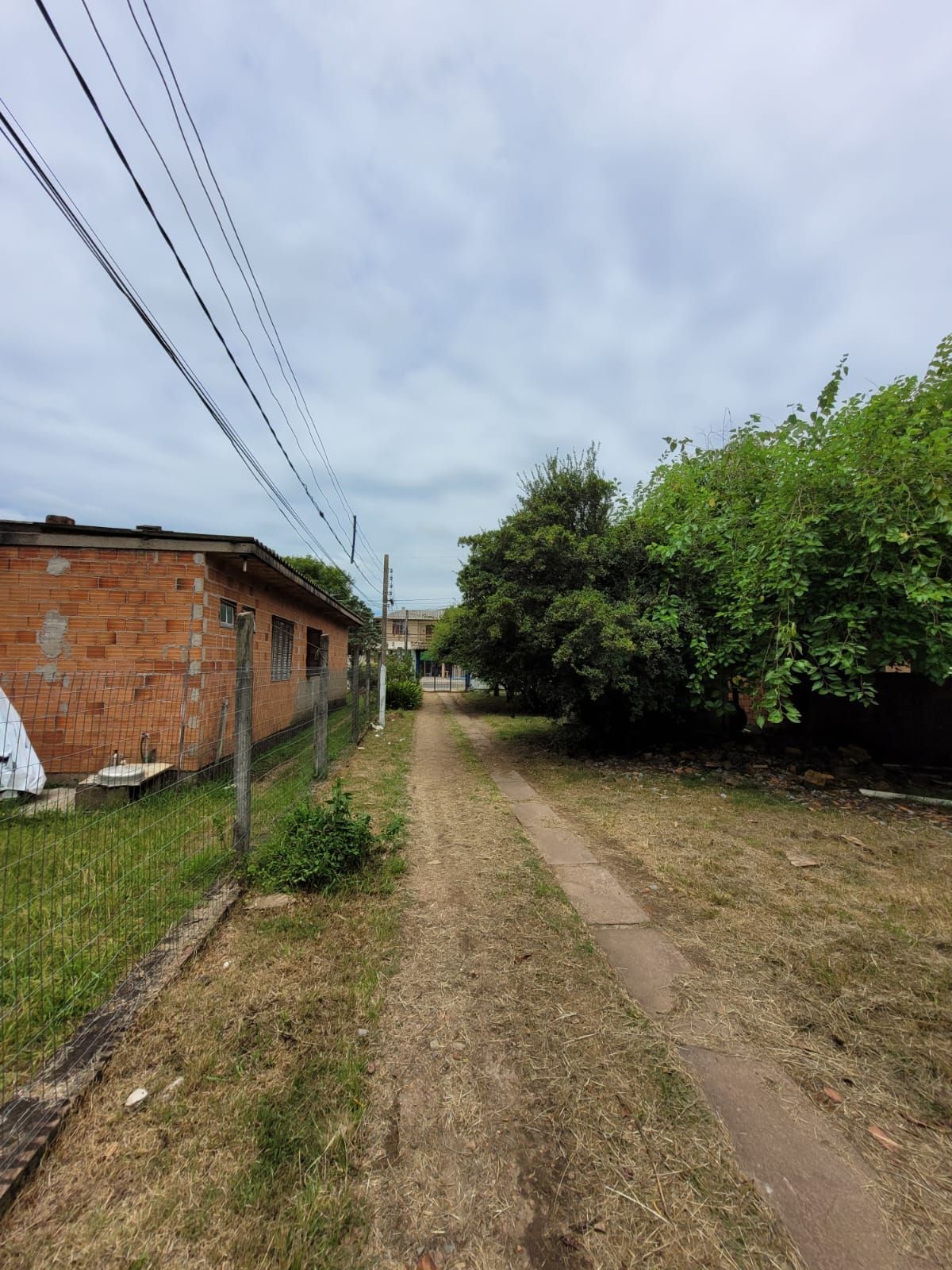 Oportunidade Estratégica: Terreno de 2.400m² próximo à Av. Juca Batista — foto 4