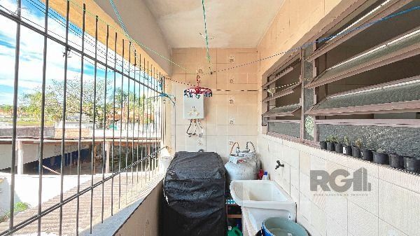 Predio em Porto Alegre, no bairro Hípica, e 0 banheiros, à venda. — foto 28