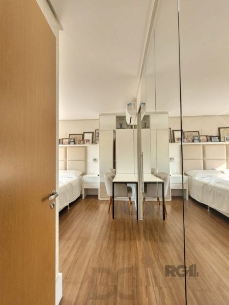 Apartamento em Porto Alegre, no bairro Cavalhada, com 3 dormitório(s), e 3 banheiros, à venda. — foto 11