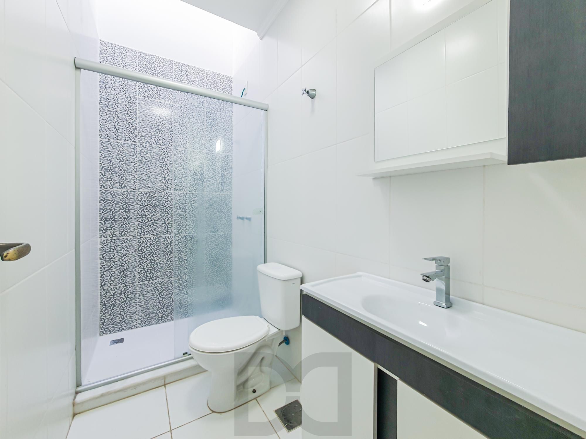 Linda casa com 2 suítes localizada no bairro Hípica, — foto 26