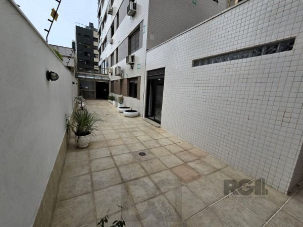 Apartamento em Porto Alegre, no bairro Auxiliadora, com 4 dormitório(s), e 4 banheiros, à venda. — foto 26