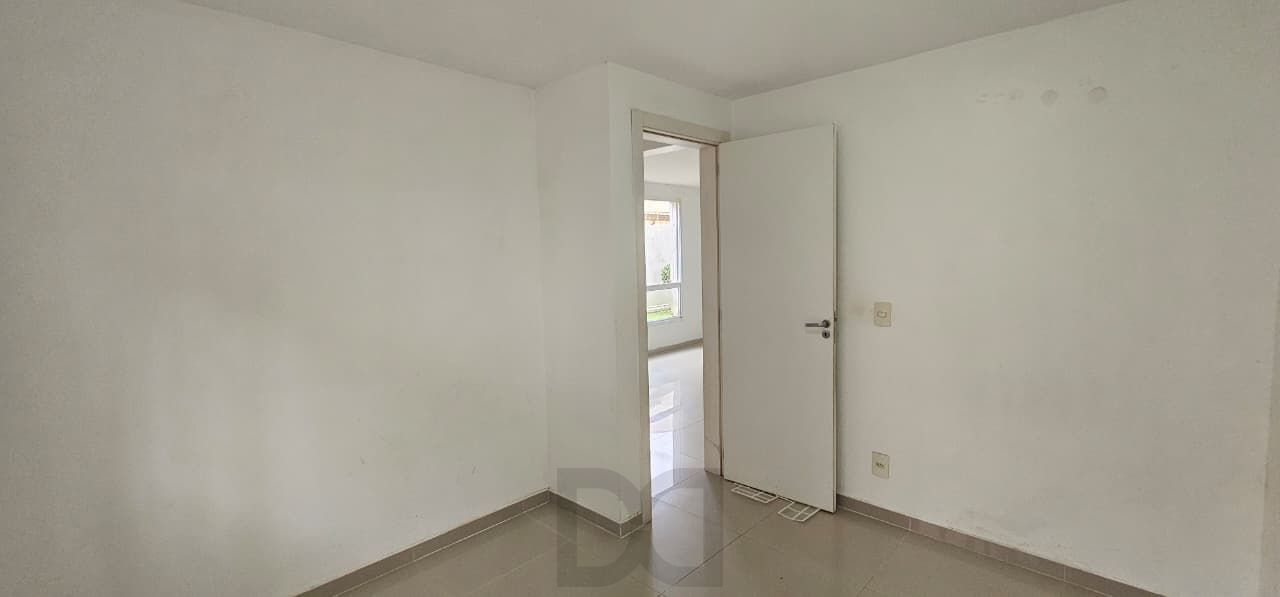 Excelente apartamento térreo 2 dormitórios com vaga de estacionamento — foto 9