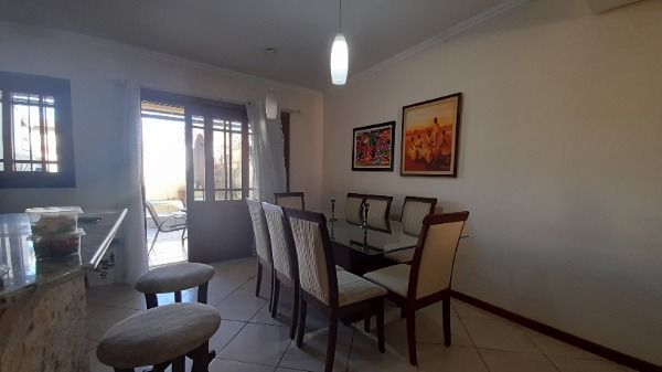 Casa em Porto Alegre, no bairro Espírito Santo, com 3 dormitório(s), e 3 banheiros, à venda. — foto 5