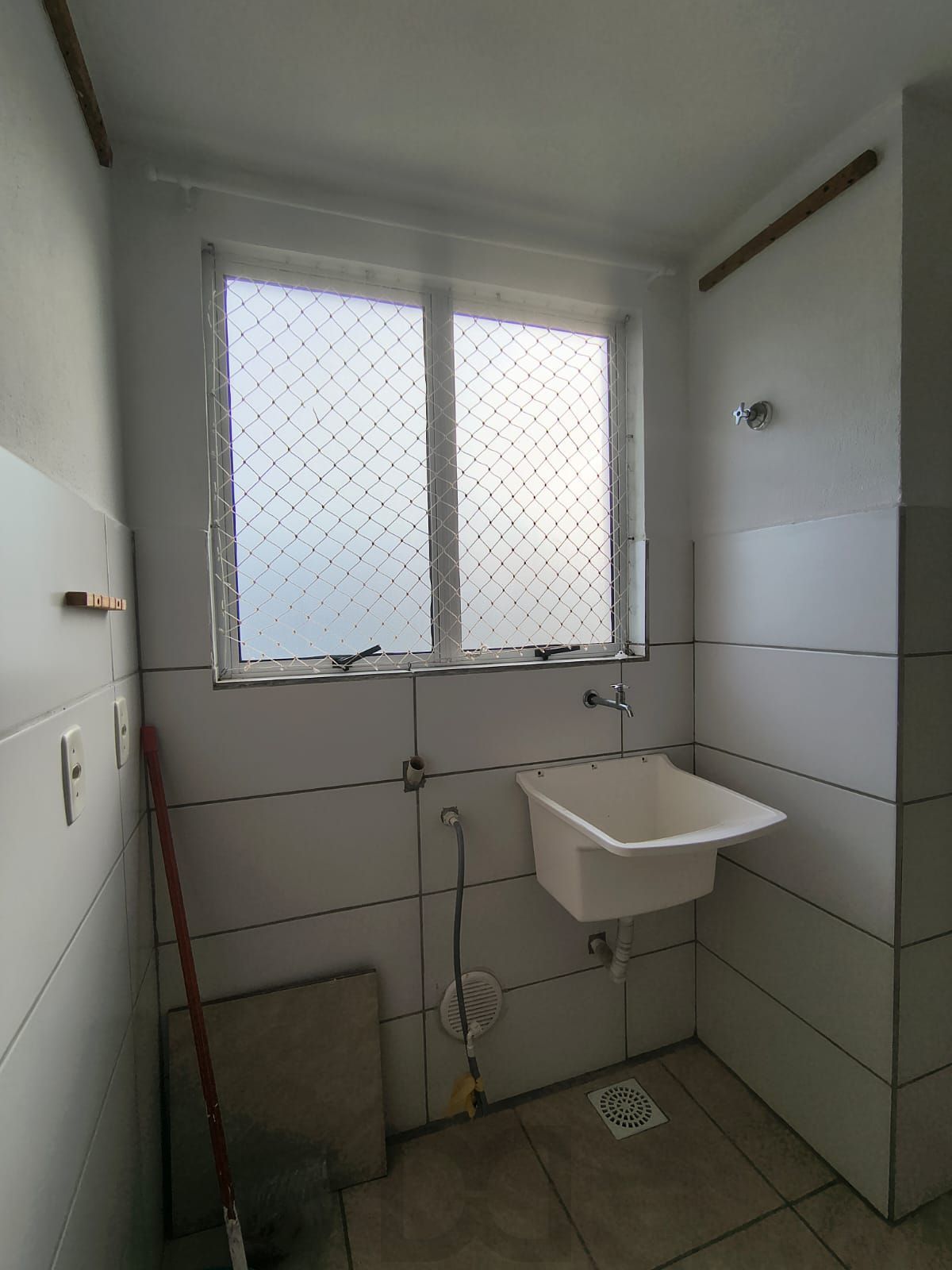 Apartamento de 2 dormitórios no bairro Chapéu do Sol — foto 4