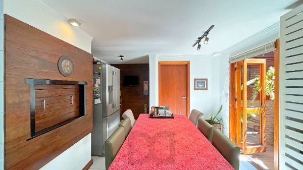 Casa Condominio em Porto Alegre, no bairro Cristal, com 4 dormitório(s), e 4 banheiros, à venda. — foto 13
