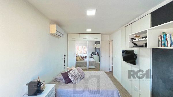 Casa em Porto Alegre, no bairro Hípica, com 3 dormitório(s), e 3 banheiros, à venda. — foto 27
