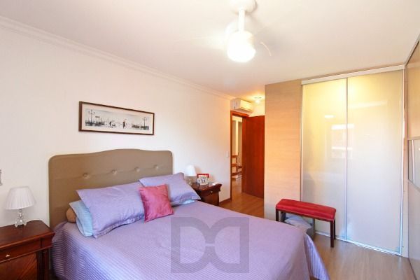 Casa Condominio em Porto Alegre, no bairro Cristal, com 4 dormitório(s), e 4 banheiros, à venda. — foto 31