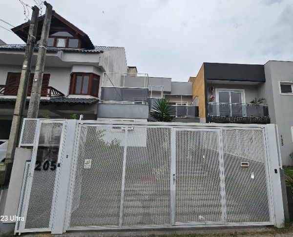 Casa em Porto Alegre, no bairro Hípica, com 3 dormitório(s), e 3 banheiros, à venda. — foto 52