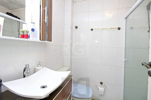 Casa em Porto Alegre, no bairro Ipanema, com 3 dormitório(s), e 3 banheiros, à venda. — foto 28