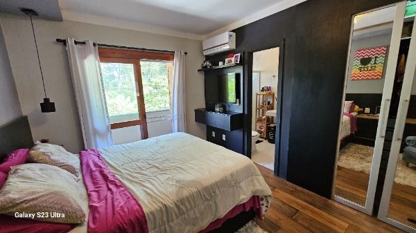 Casa em Porto Alegre, no bairro Hípica, com 3 dormitório(s), e 3 banheiros, à venda. — foto 27