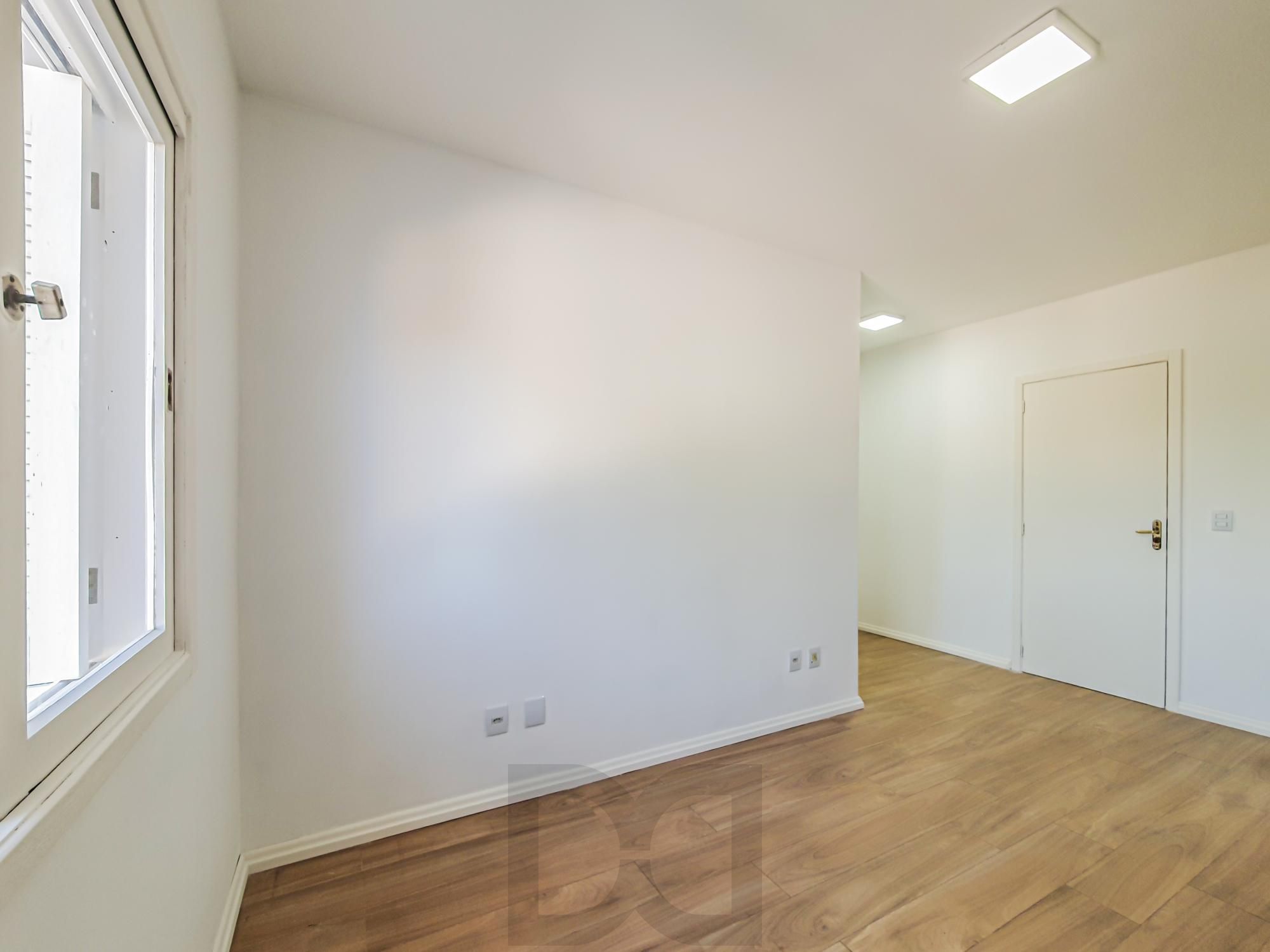 Linda casa com 2 suítes localizada no bairro Hípica, — foto 30