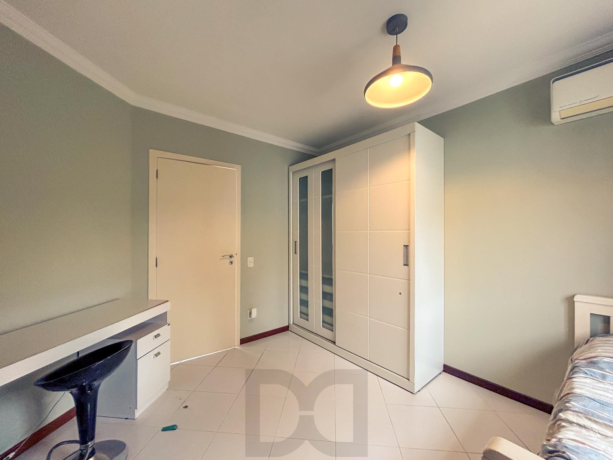 Casa em Porto Alegre, no bairro Espírito Santo, com 3 dormitório(s), e 3 banheiros, à venda. — foto 32