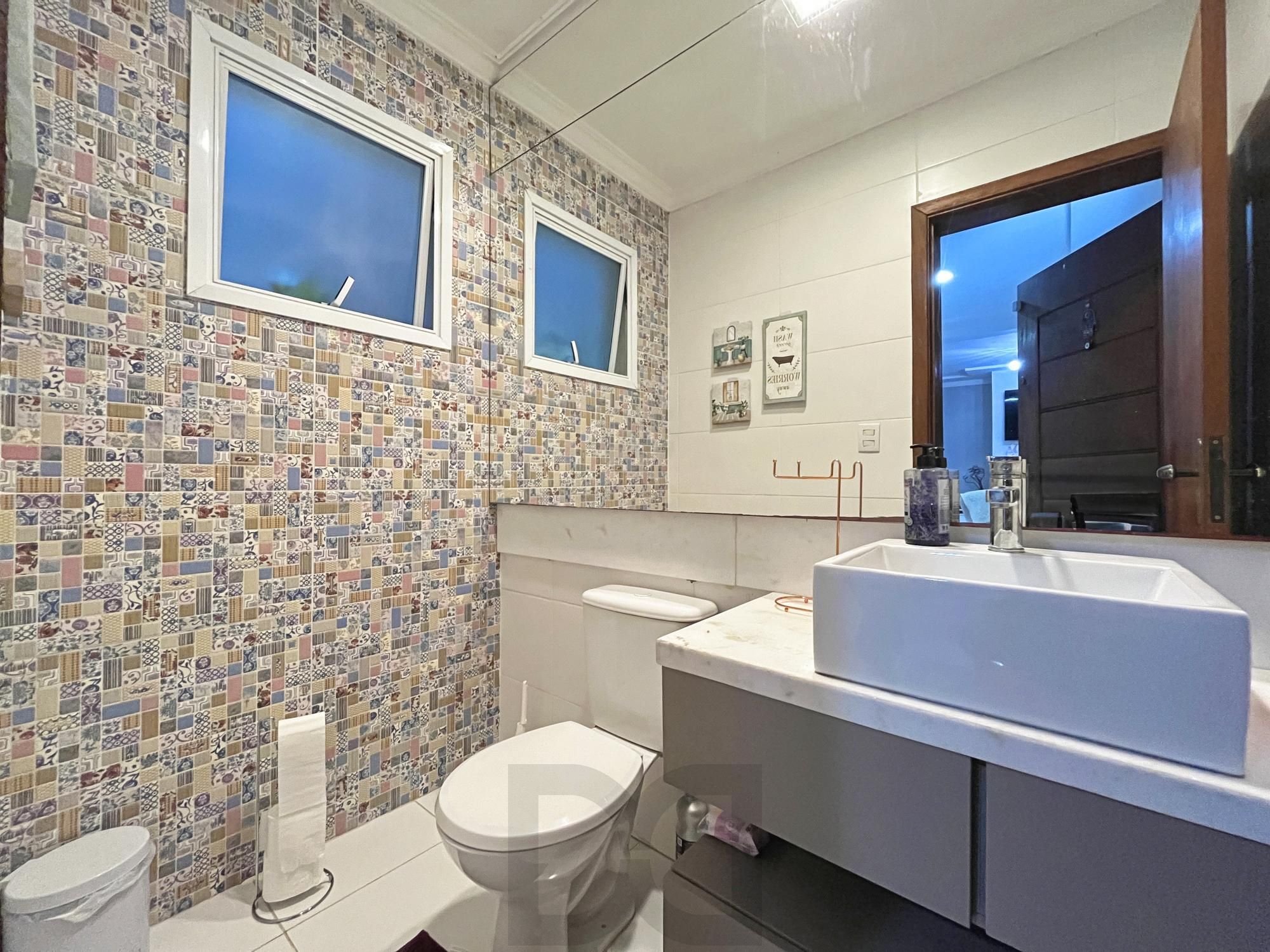 Casa para Venda - 270m², 3 dormitórios, sendo 1 suites, 2 vagas - Guarujá — foto 38