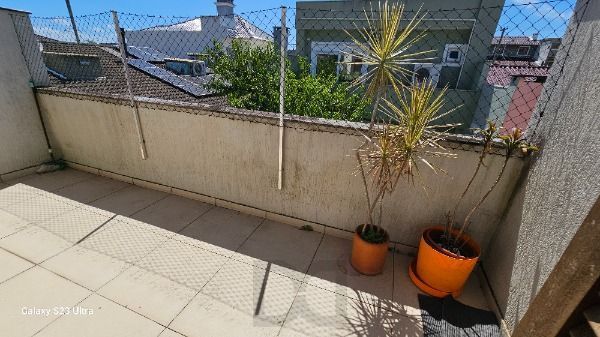 Casa em Porto Alegre, no bairro Hípica, com 3 dormitório(s), e 3 banheiros, à venda. — foto 19