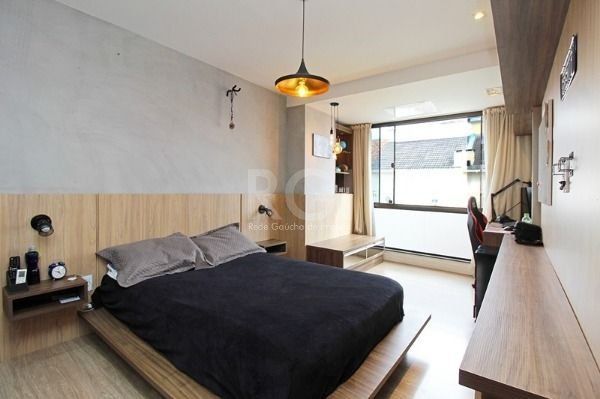 Casa em Porto Alegre, no bairro Hípica, com 3 dormitório(s), e 3 banheiros, à venda. — foto 32