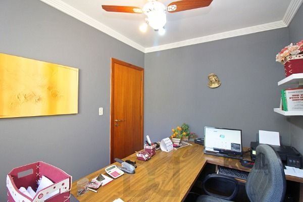 Casa em Porto Alegre, no bairro Ipanema, com 3 dormitório(s), e 3 banheiros, à venda. — foto 55