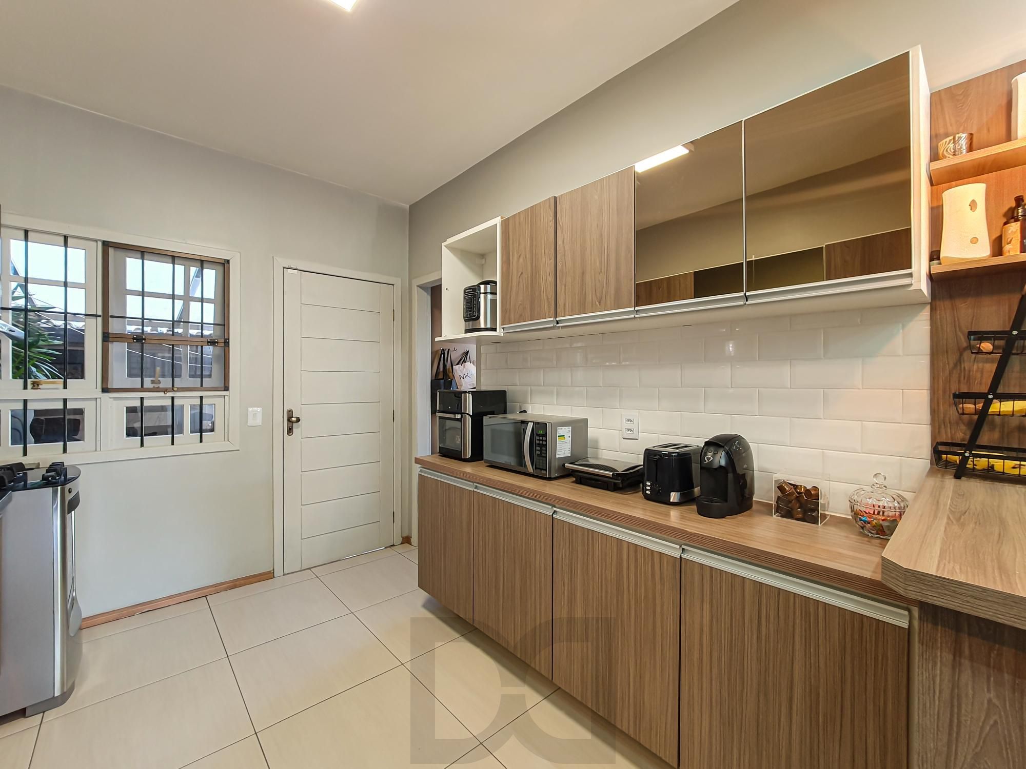 Casa térrea no bairro Hípica, com 5 dormitório(s), e 5 banheiros, à venda. — foto 18
