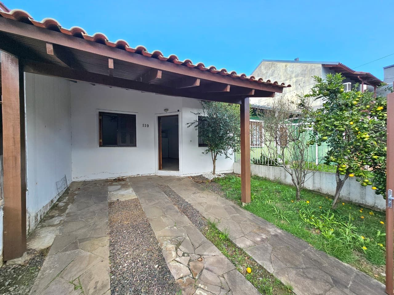 Casa 03 dormitórios no Bairro Hipica - Residencial Nova Ipanema