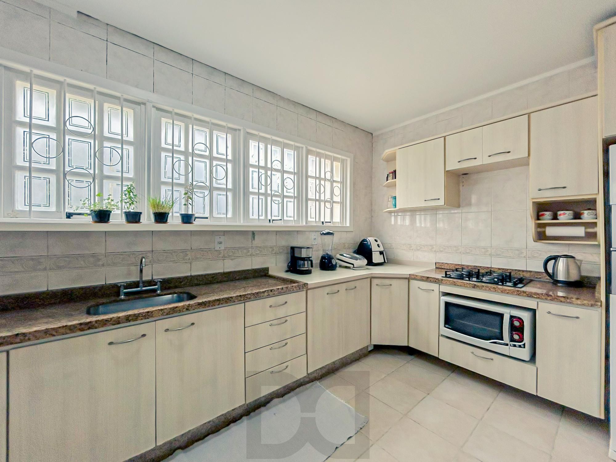 Casa 4 dormitórios 295m2 área construída bairro Nonoai — foto 23
