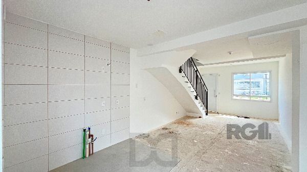 Casa em Porto Alegre, no bairro Vila Nova, com 2 dormitório(s), e 2 banheiros, à venda. — foto 9