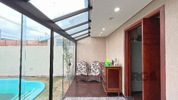 Casa em Porto Alegre, no bairro Hípica, com 3 dormitório(s), e 3 banheiros, à venda. — foto 22