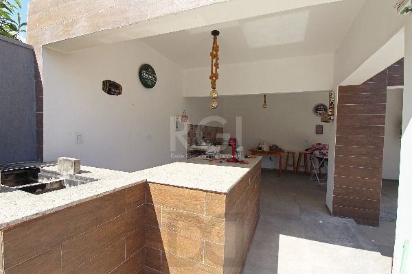 Casa para Venda - 400m², 4 dormitórios, sendo 2 suites, 4 vagas - Guarujá — foto 43
