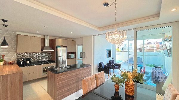 Casa em Porto Alegre, no bairro Hípica, com 3 dormitório(s), e 3 banheiros, à venda. — foto 10