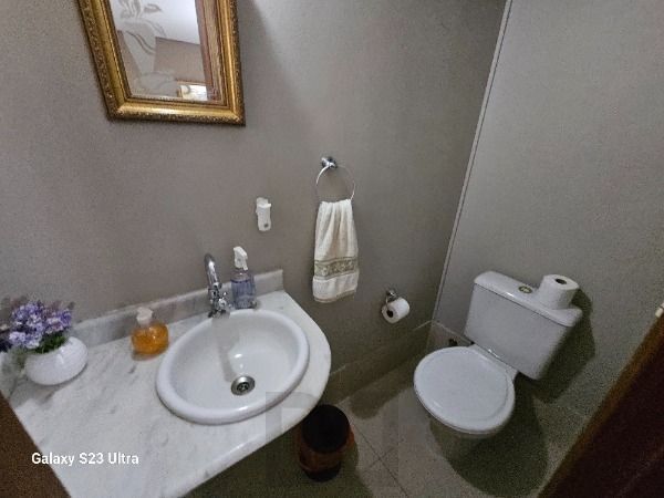Casa Condominio em Porto Alegre, no bairro Ipanema, com 3 dormitório(s), e 3 banheiros, à venda. — foto 24
