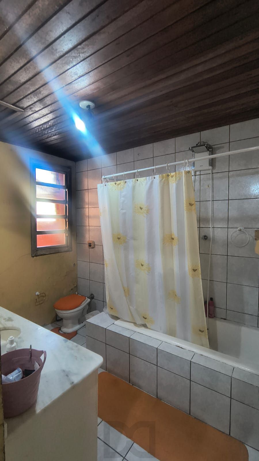 Casa a venda de 3 dormitórios no bairro Guarujá — foto 12