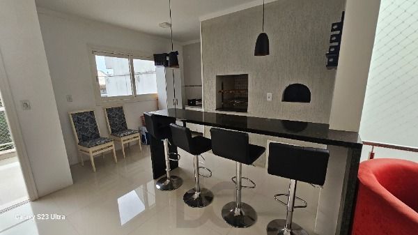 Casa em Porto Alegre, no bairro Hípica, com 3 dormitório(s), e 3 banheiros, à venda. — foto 24