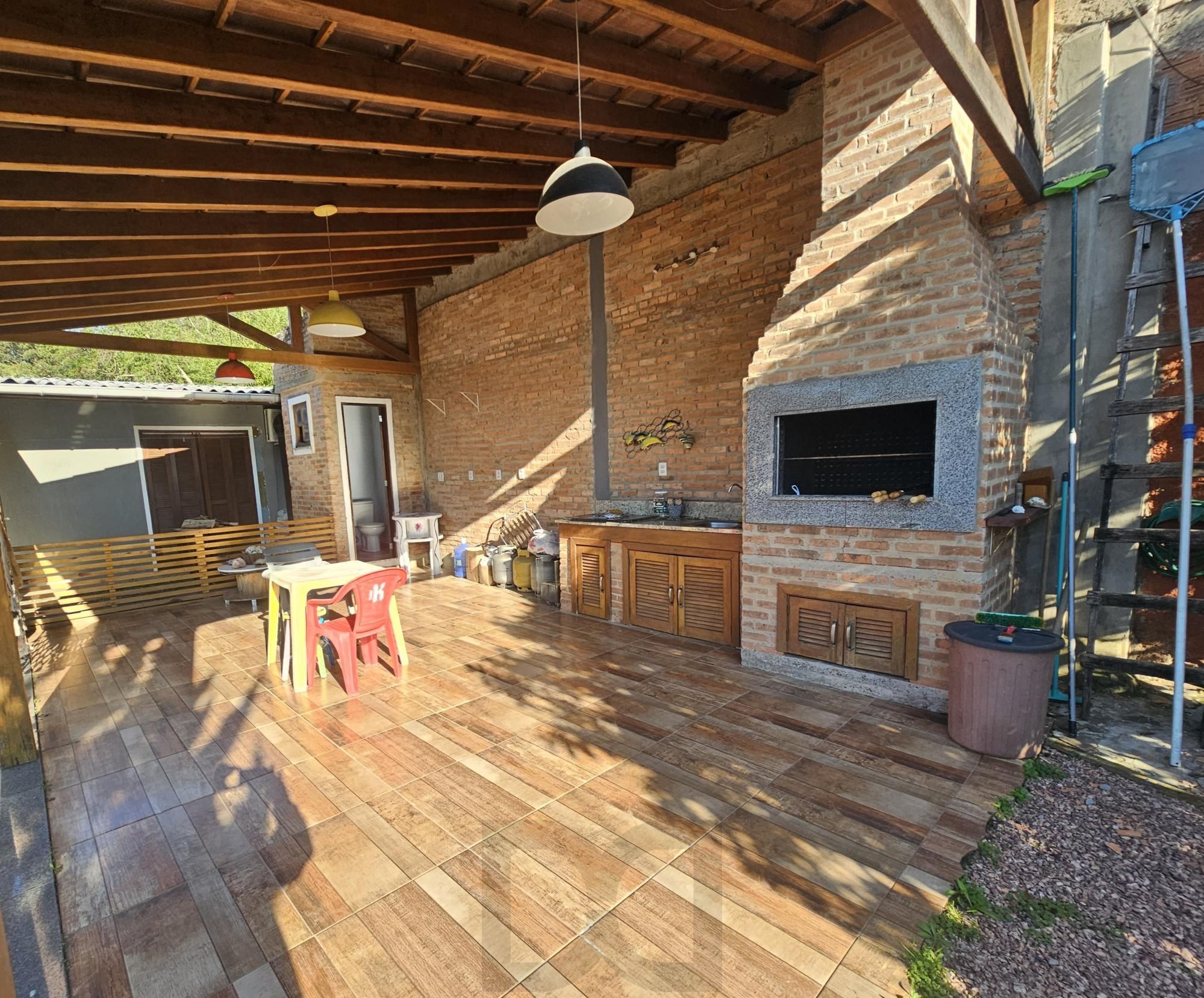 Casa para Venda - 79.22m² 2 dormitórios, + casa de 1 dormitório nos fundos, piscina e quiosque com churrasqueira - Espirito Santo — foto 16