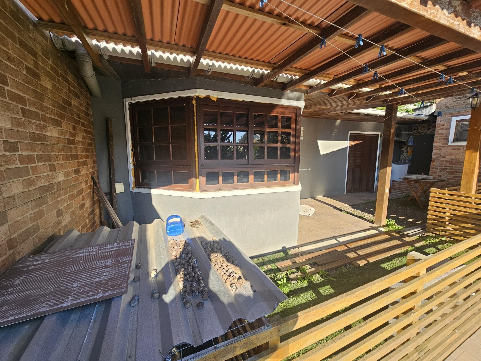 Casa para Venda - 79.22m² 2 dormitórios, + casa de 1 dormitório nos fundos, piscina e quiosque com churrasqueira - Espirito Santo — foto 13