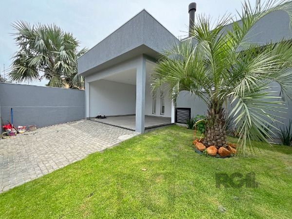 Casa em Porto Alegre, no bairro Ipanema, com 3 dormitório(s), à venda. — foto 3